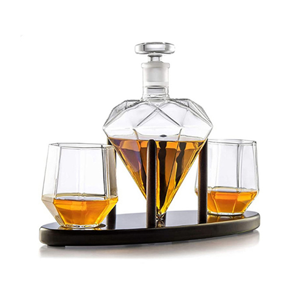 Chinese-manufacturer-heart-shaped-whisky-wine-glass-decanter-1 Chinese-manufacturer-heart-shaped-whisky-wine-glass-decanter-1